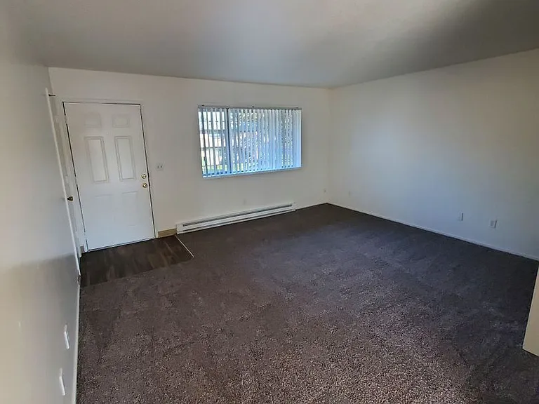 3930 Iberis St NE — Photo 5