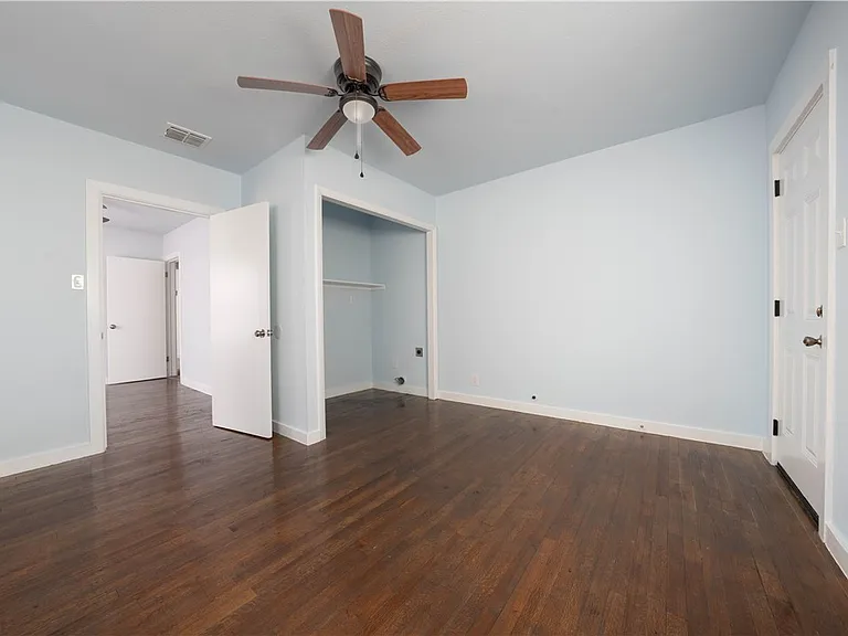 2522 Cleo St — Photo 13
