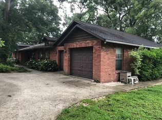 3704 Crestwood Dr, Valrico, FL 33596