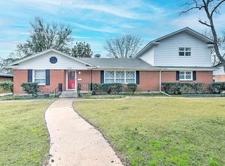 1210 Brittany Ln, Arlington, TX 76013