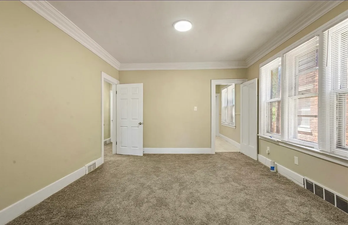 2 bed, 1220 sqft, $1,250 — Photo 4