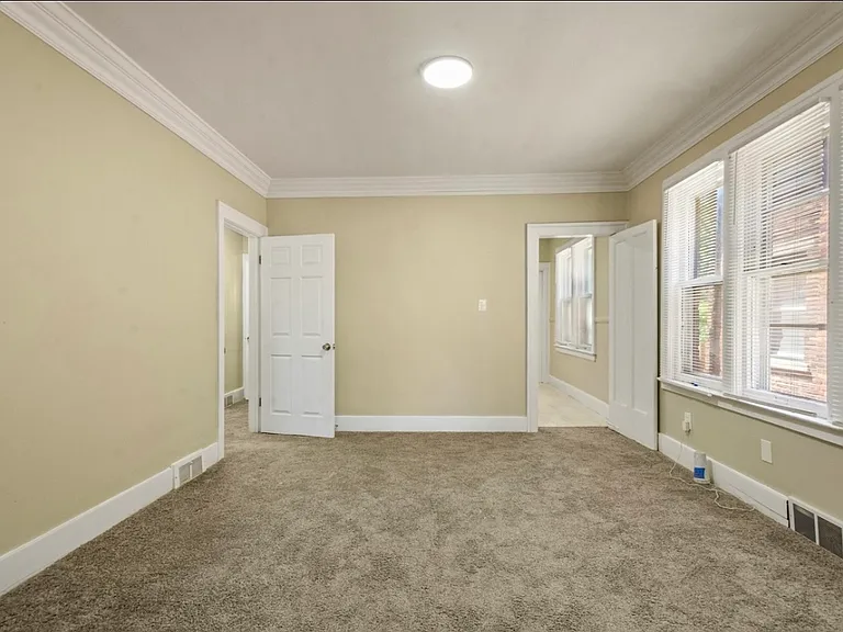 485 Philip Ave — Photo 5