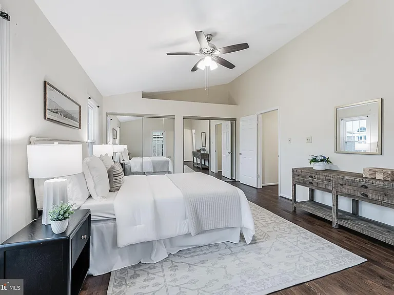 6125 Wellington Commons Dr — Photo 41