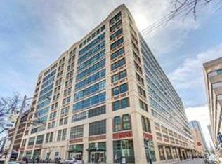 155 Dalhousie St #PENTHOUSE 48, Toronto, ON M5B 2P7