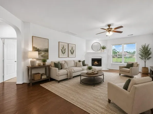 83 W Wading Pond Cir, Tomball, TX 77375