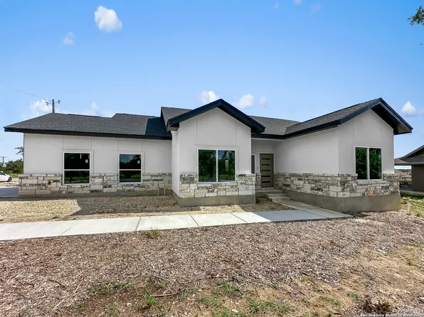 301 Hiram Cook, Blanco, TX 78606
