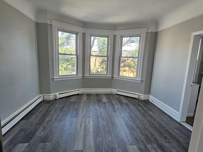 592 S 20th St #2 — Photo 9