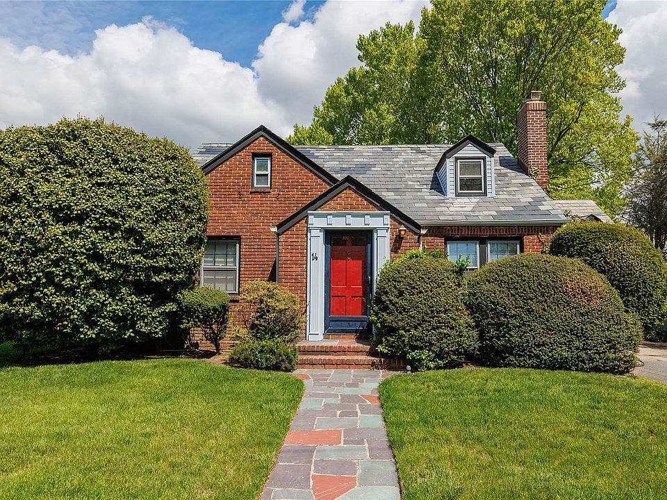 1st image of 14 Lawrence Avenue