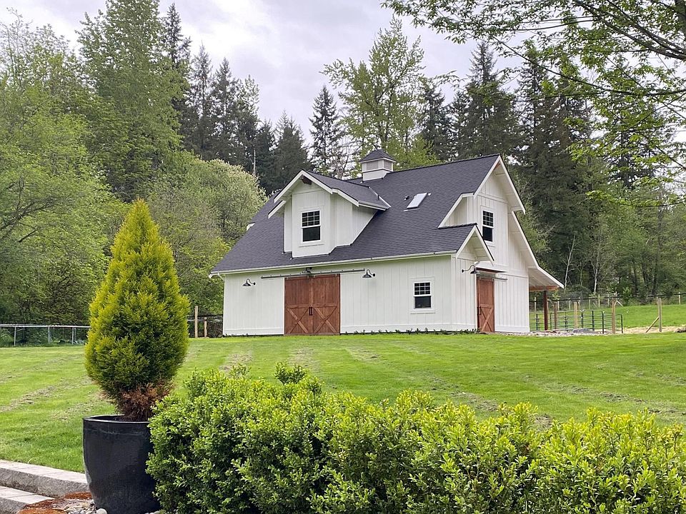 1st image of 19975 NE 154th St