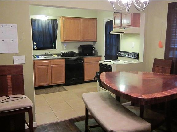 4th image of 1509 Balfour Ln