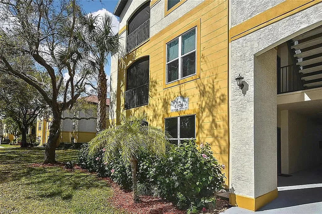 11520 Villa Grand — Photo 4