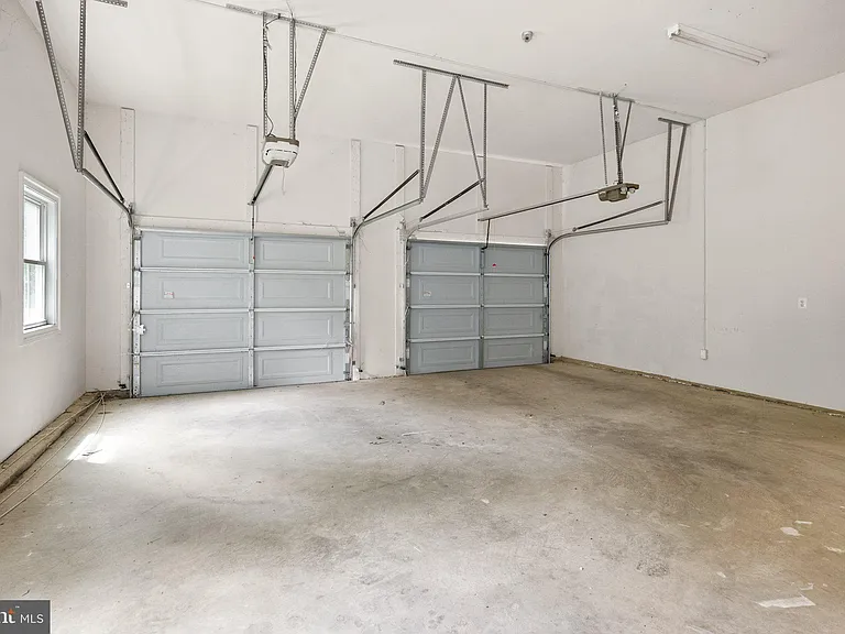 7324 Statecrest Dr — Photo 107