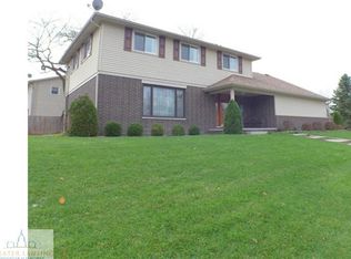5325 River Ridge Dr, Lansing, MI 48917
