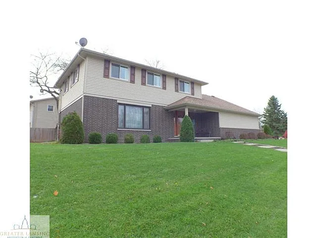5325 River Ridge Dr photo 1