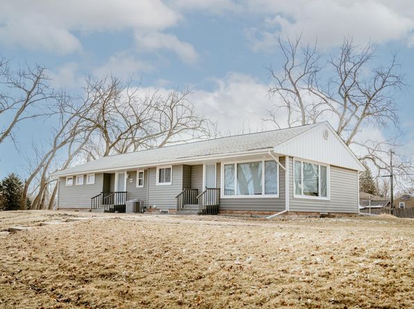 211 Wilson St E, Nya, MN 55368