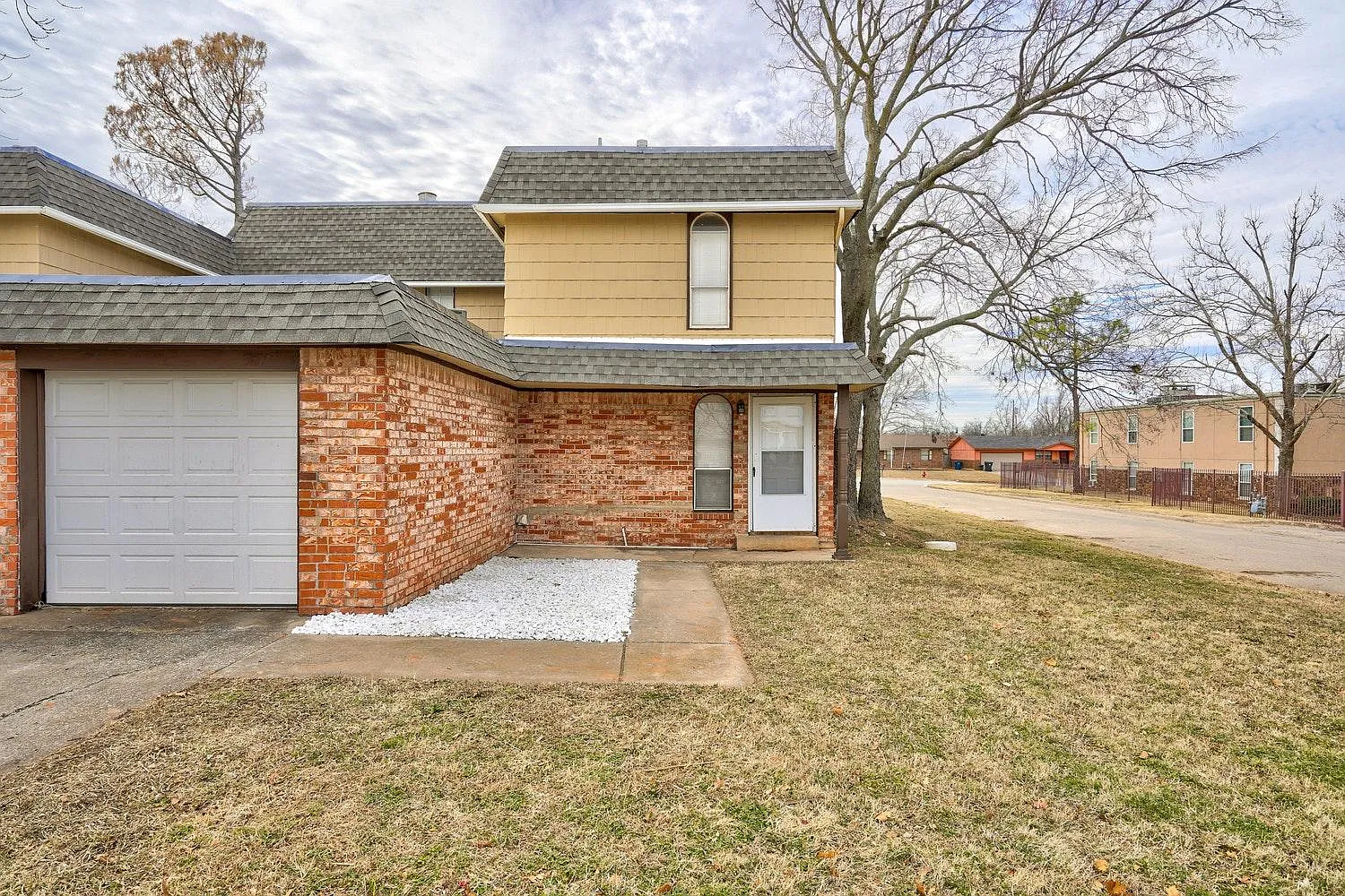 3817 Bradfred Dr — Photo 1