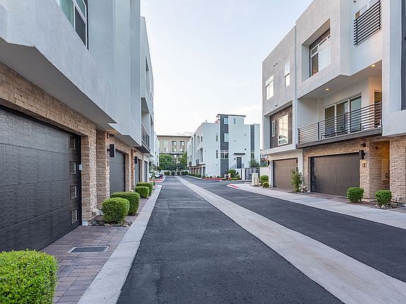 2nd image of 1717 E Morten Ave #8