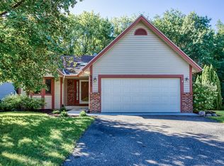 5465 W 144th St, Savage, MN 55378