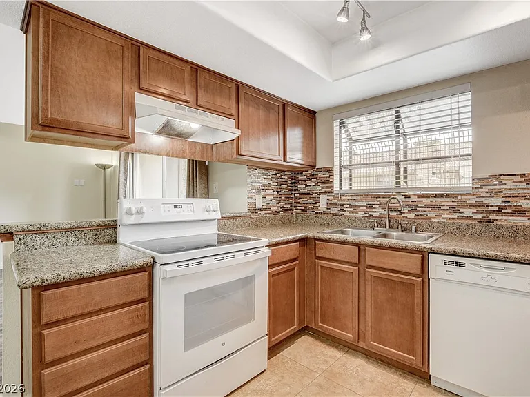 7200 Pirates Cove Rd #1026 — Photo 13