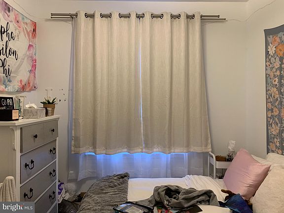 5th image of 1735 N Willington St #1