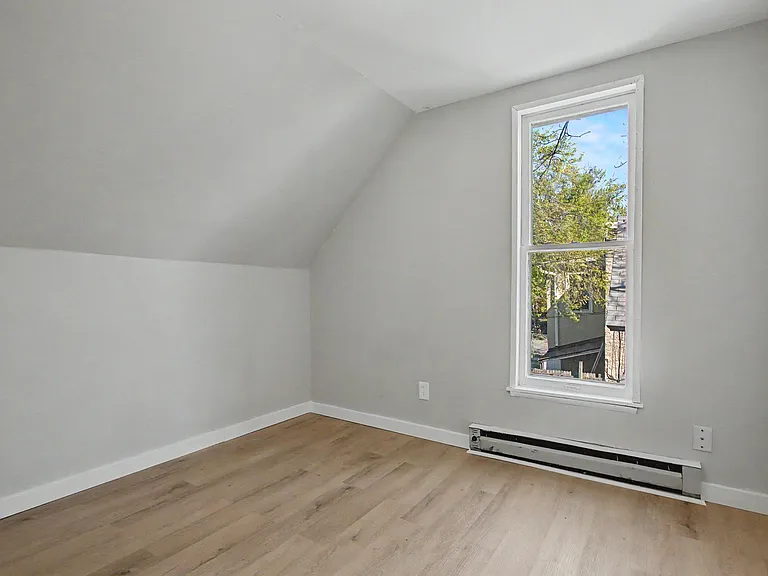 1426 Washington St NE #2 — Photo 7