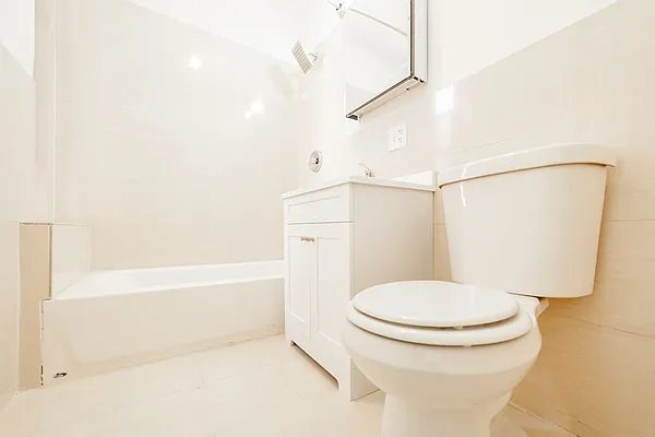 Rented by Compass | media 10