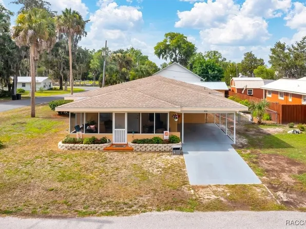 403 NE 2nd St, Crystal River, FL 34429