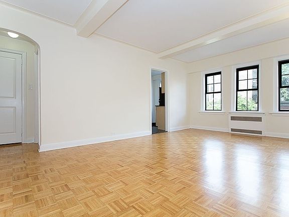 4th image of 95 Christopher St APT 3O