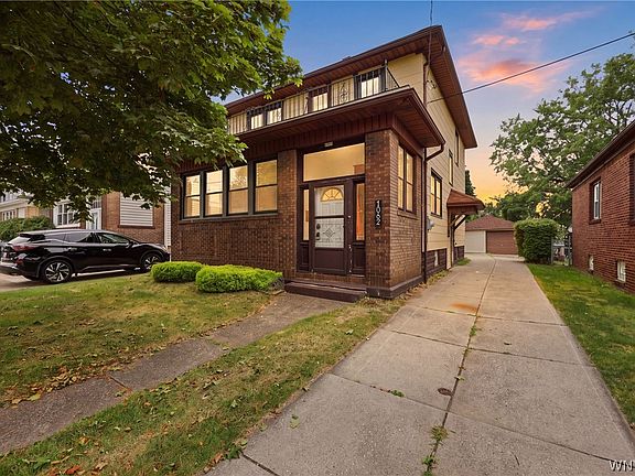 2nd image of 1062 Tifft St