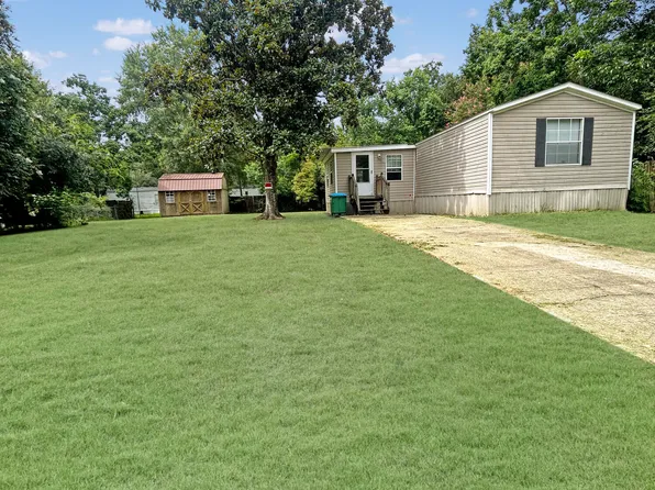 3738 Mackeral Dr, Pascagoula, MS 39553