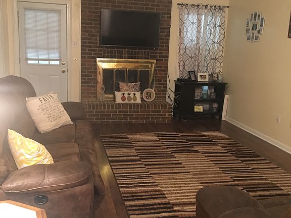 4th image of 3091 Lauren Dr