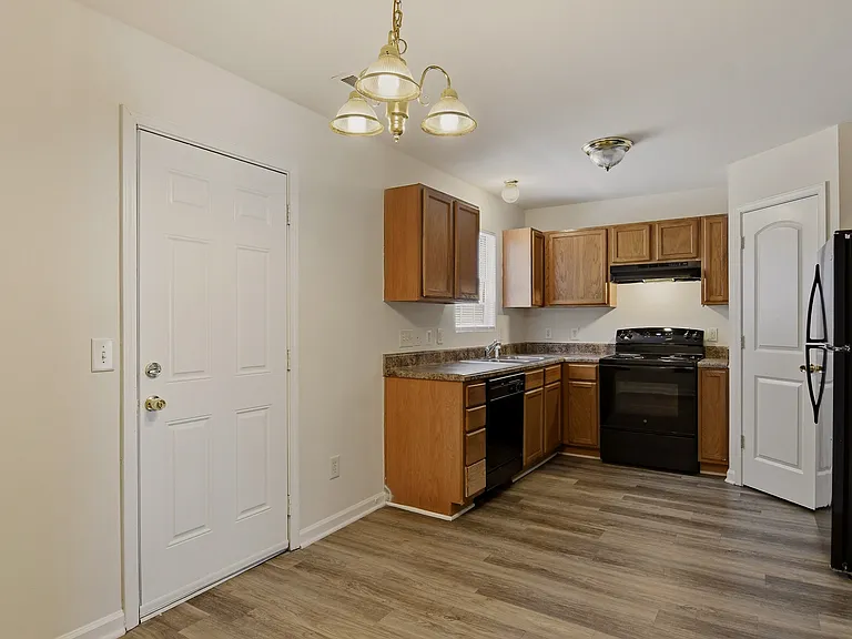 3707 Roseheim Ct — Photo 3