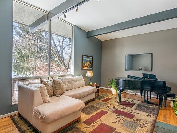5th image of 5638 Northbrook Dr E