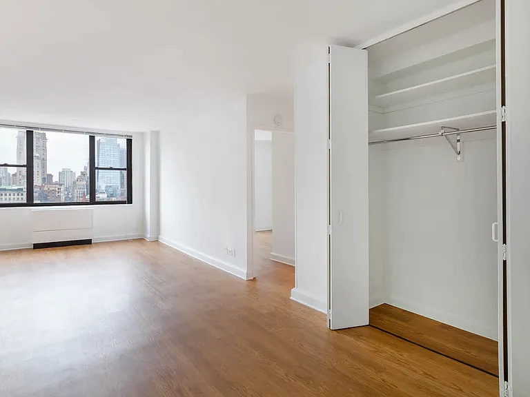 240 E 27th St #25A — Photo 13