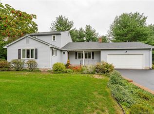 198 Firetown Rd, Simsbury, CT 06070