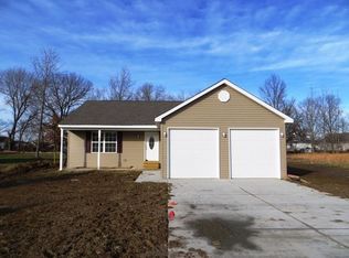 1517 Laura Ln, Herrin, IL 62948