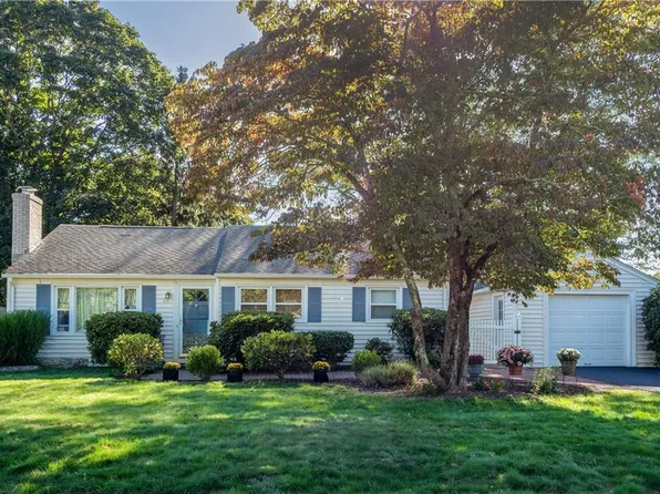 54 Grasslands Rd, East Greenwich, RI 02818