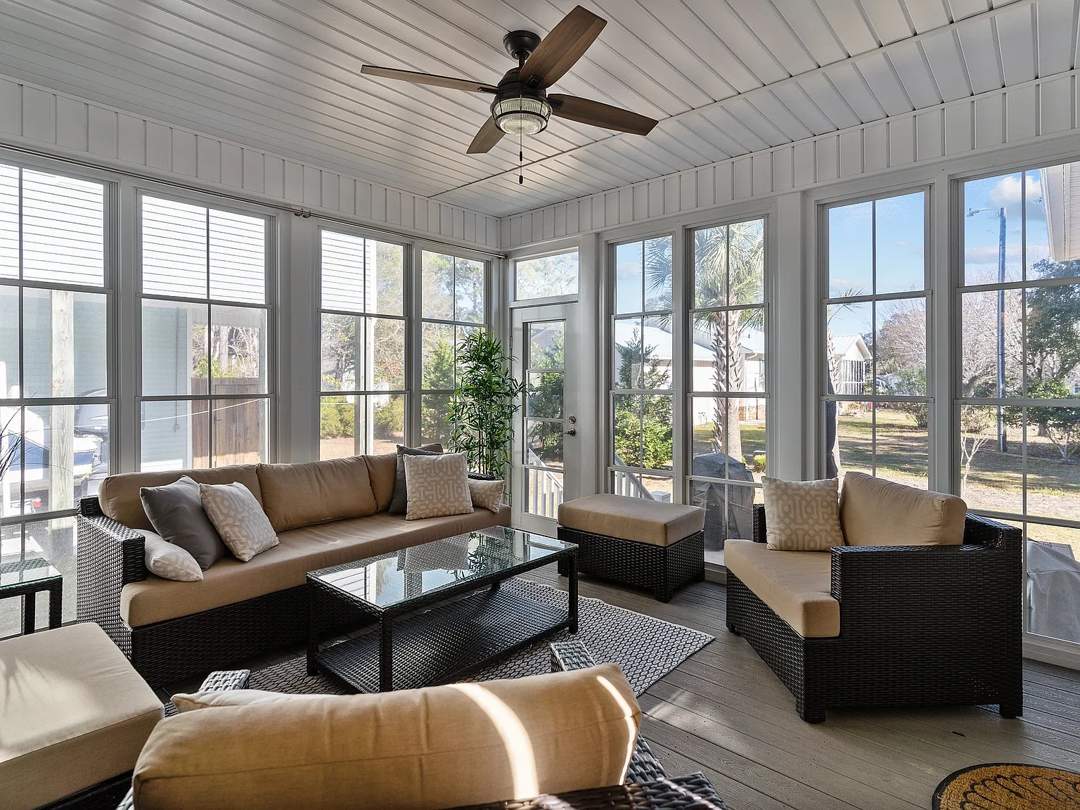 3 bed, 1459 sqft, $2,950 — Photo 3