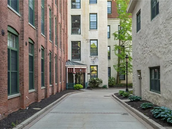 15 Higgins St APT 109, Smithfield, RI 02917