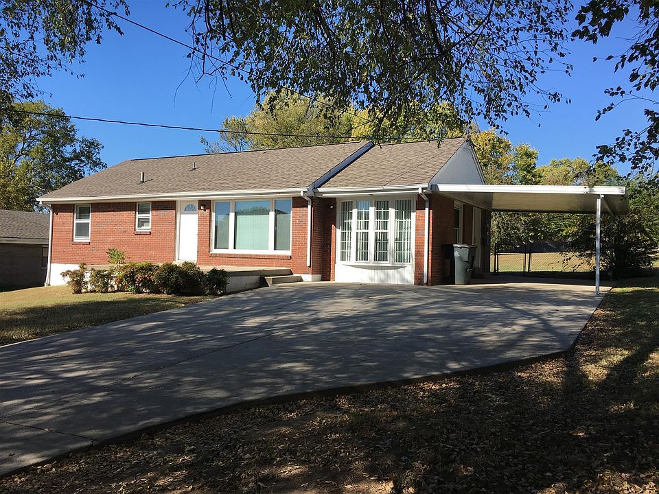 1st image of 2108 Crystal Dr
