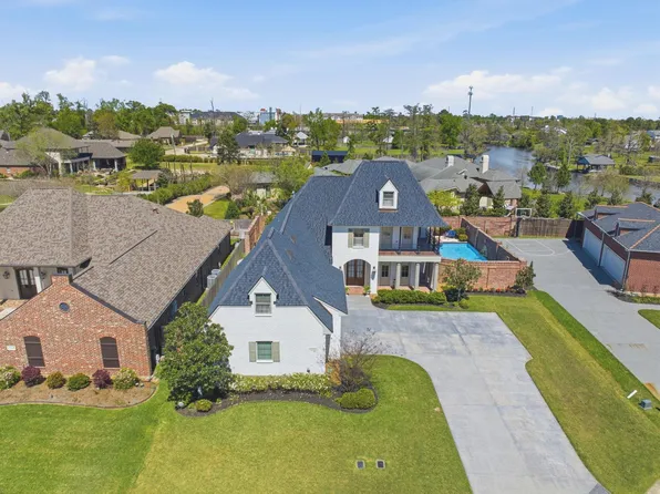 1114 Benvue Ln, Lake Charles, LA 70605