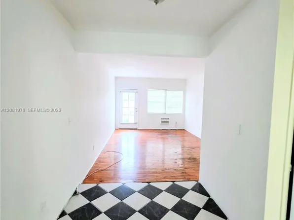 635 8th St APT 202, Miami Beach, FL 33139