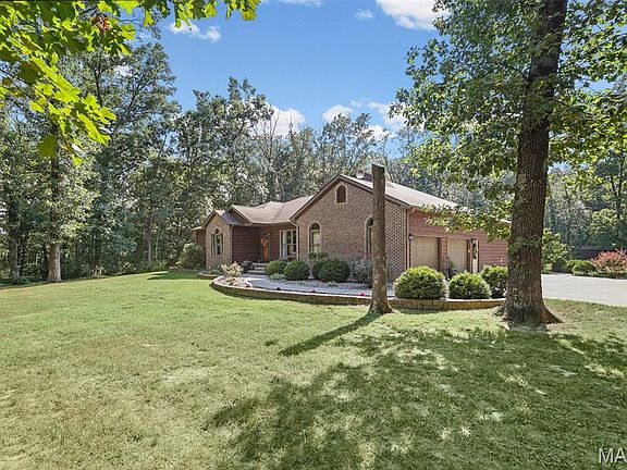 5th image of 8539 Beaucoup Township Rd