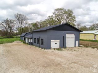 2206 E 26th St, Muncie, IN 47302