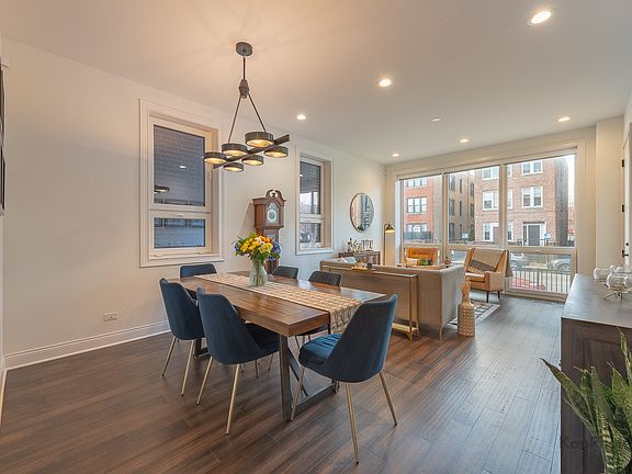 4th image of 2646 W Augusta Blvd #1