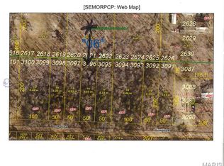537 Quincy Dr, Iron Mountain, MO 63624