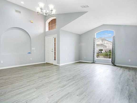 2nd image of 3115 Heritage Park Way