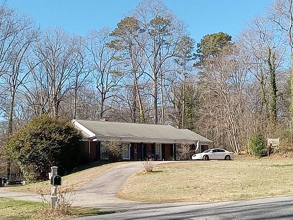 3rd image of 100 Brookmeade Dr