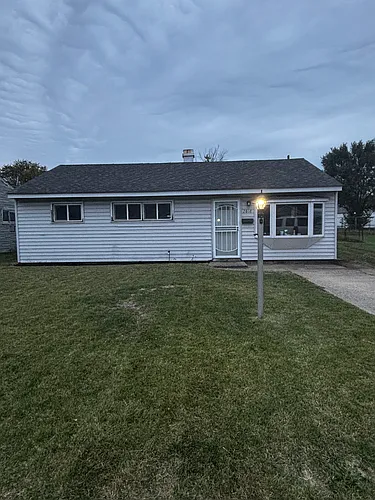2818 Marshalltown Dr Photo 1