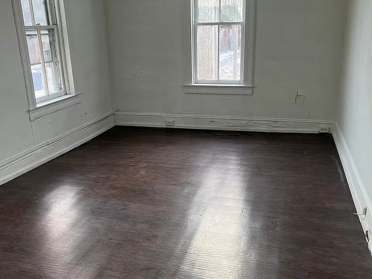 310 E King St #1 — Photo 10